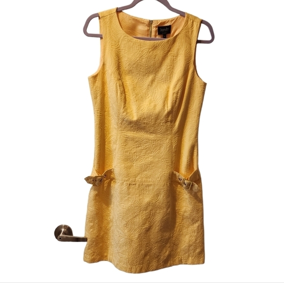 Laundry By Shelli Segal Dresses & Skirts - Laundry By Shelli Segal Yellow Sleeveless Dress Size 6